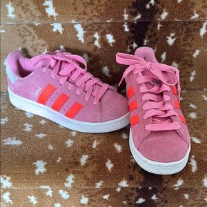 Adidas Big Kids Campus Pink and Red Sneakers - Size 6 (equals size 7 in Womens)
